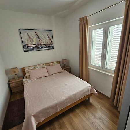 Apartments Grgic Трогир Екстериор снимка