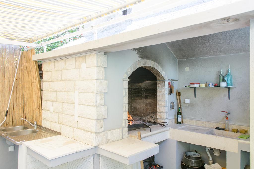 Apartments Grgic Трогир Екстериор снимка