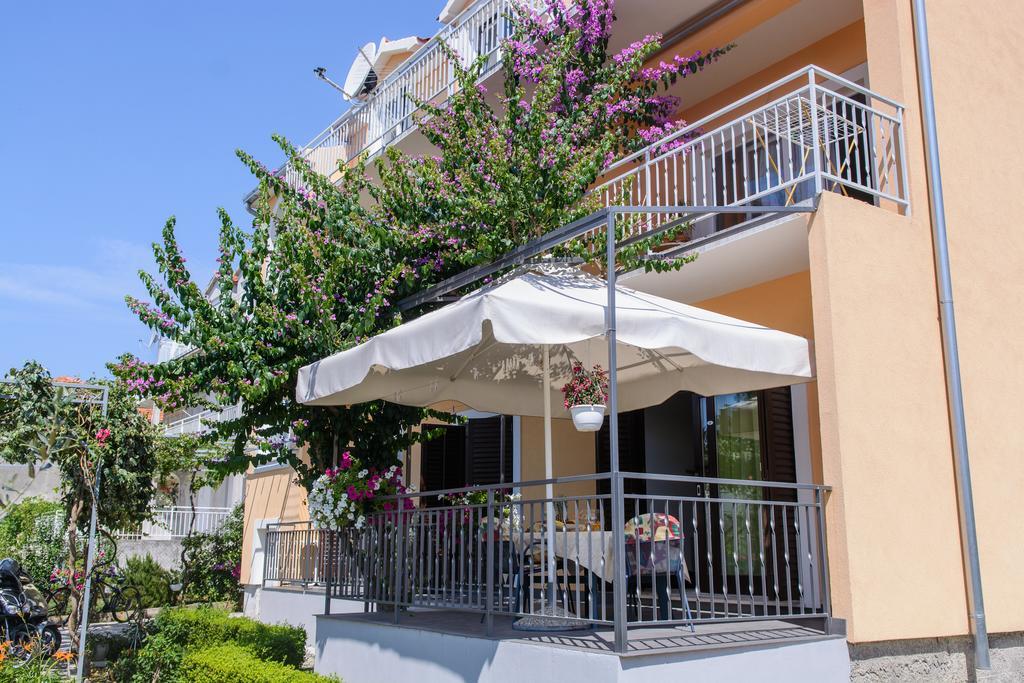 Apartments Grgic Трогир Стая снимка