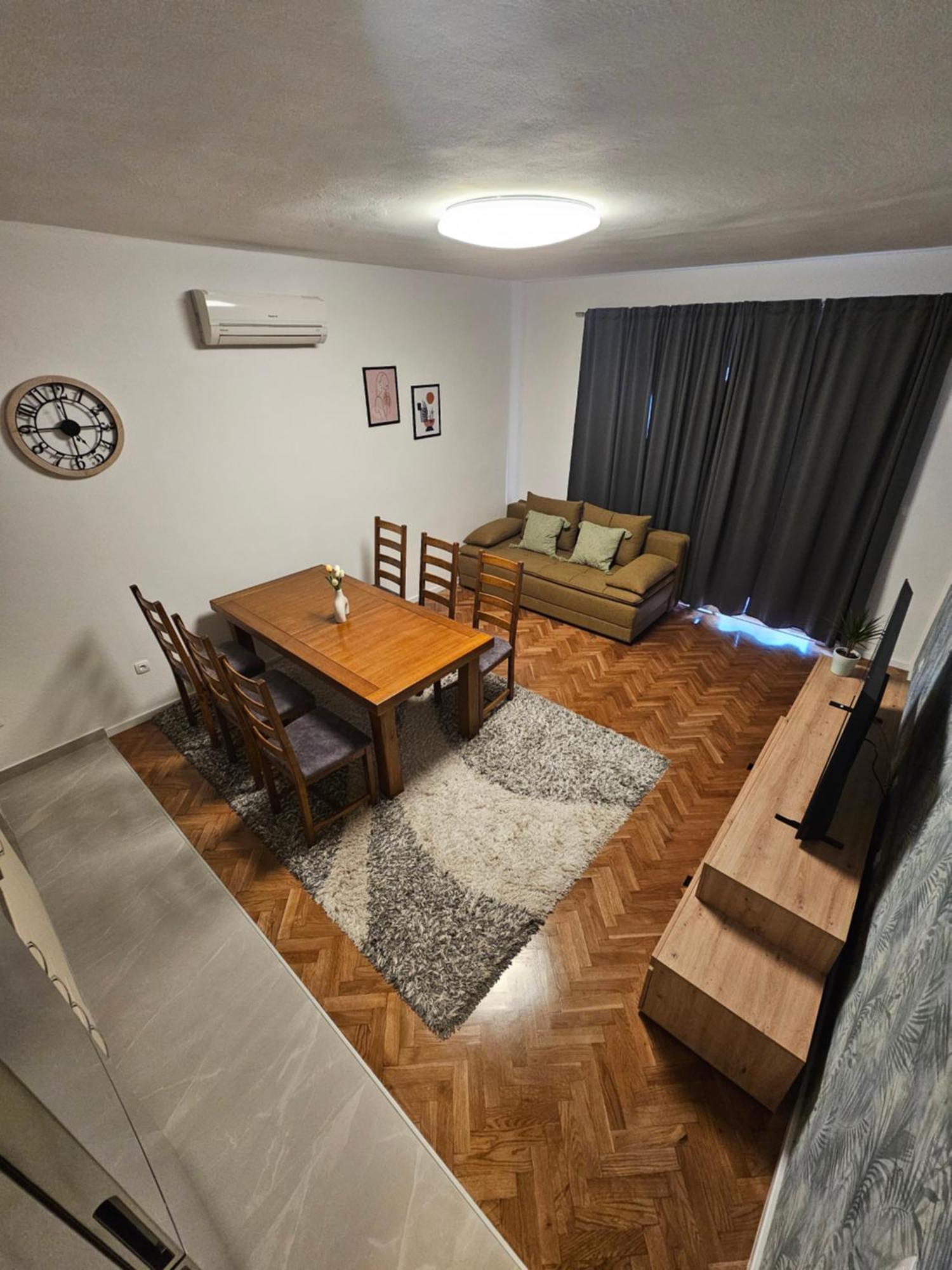 Apartments Grgic Трогир Екстериор снимка