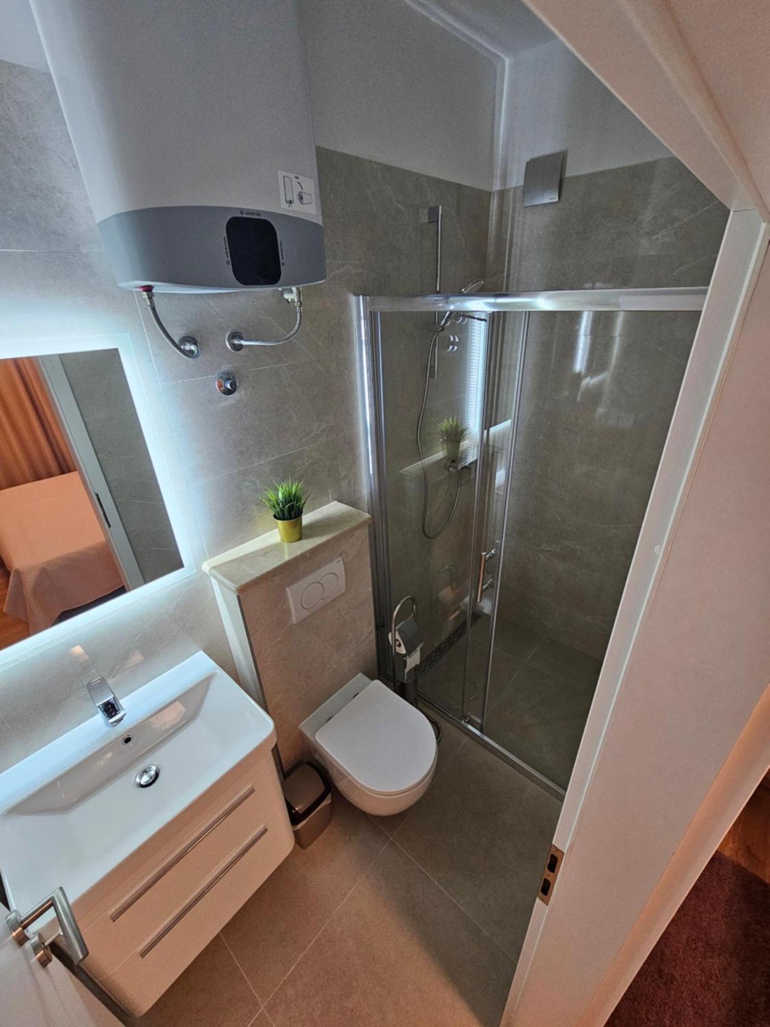 Apartments Grgic Трогир Екстериор снимка