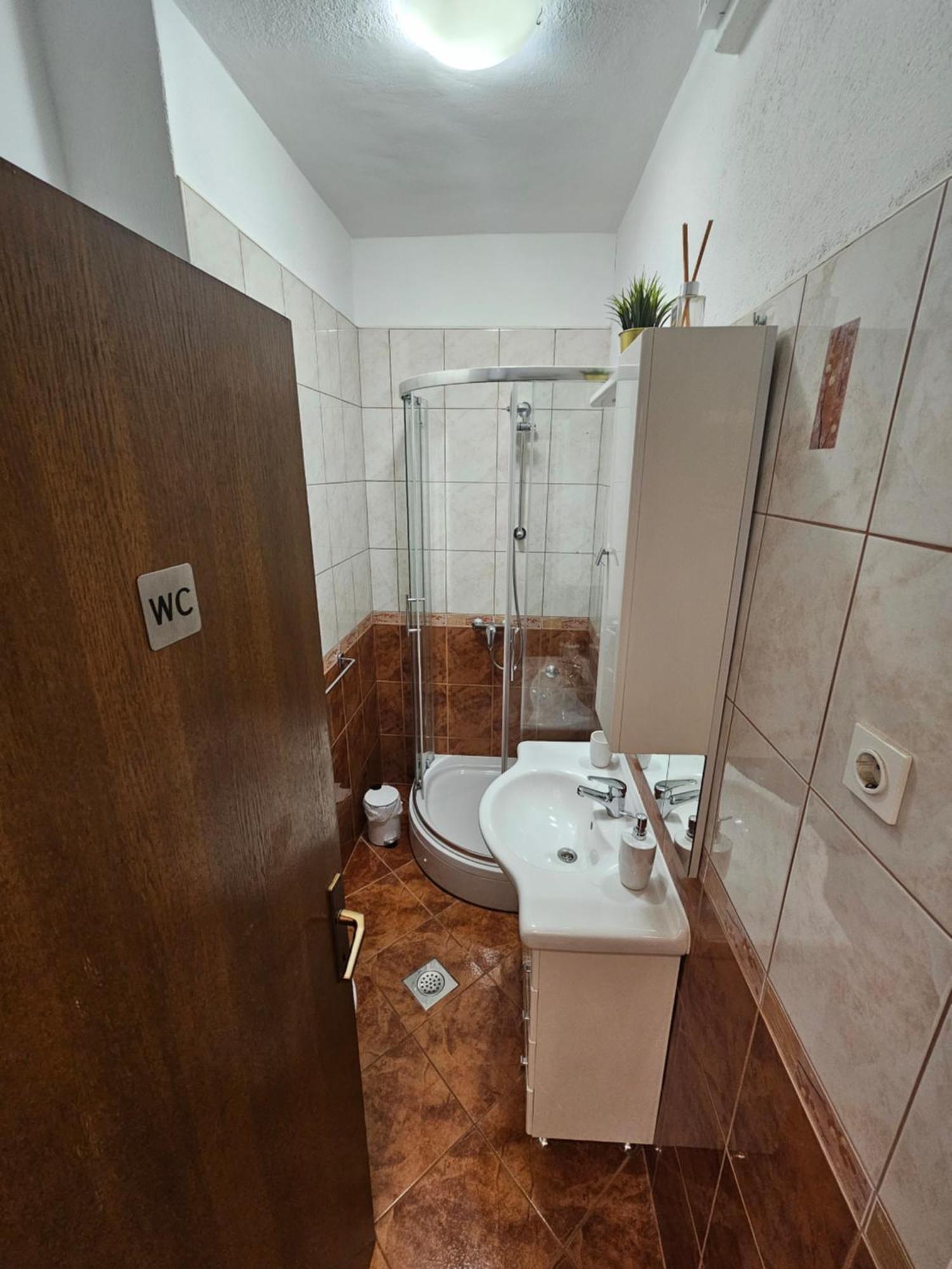 Apartments Grgic Трогир Екстериор снимка