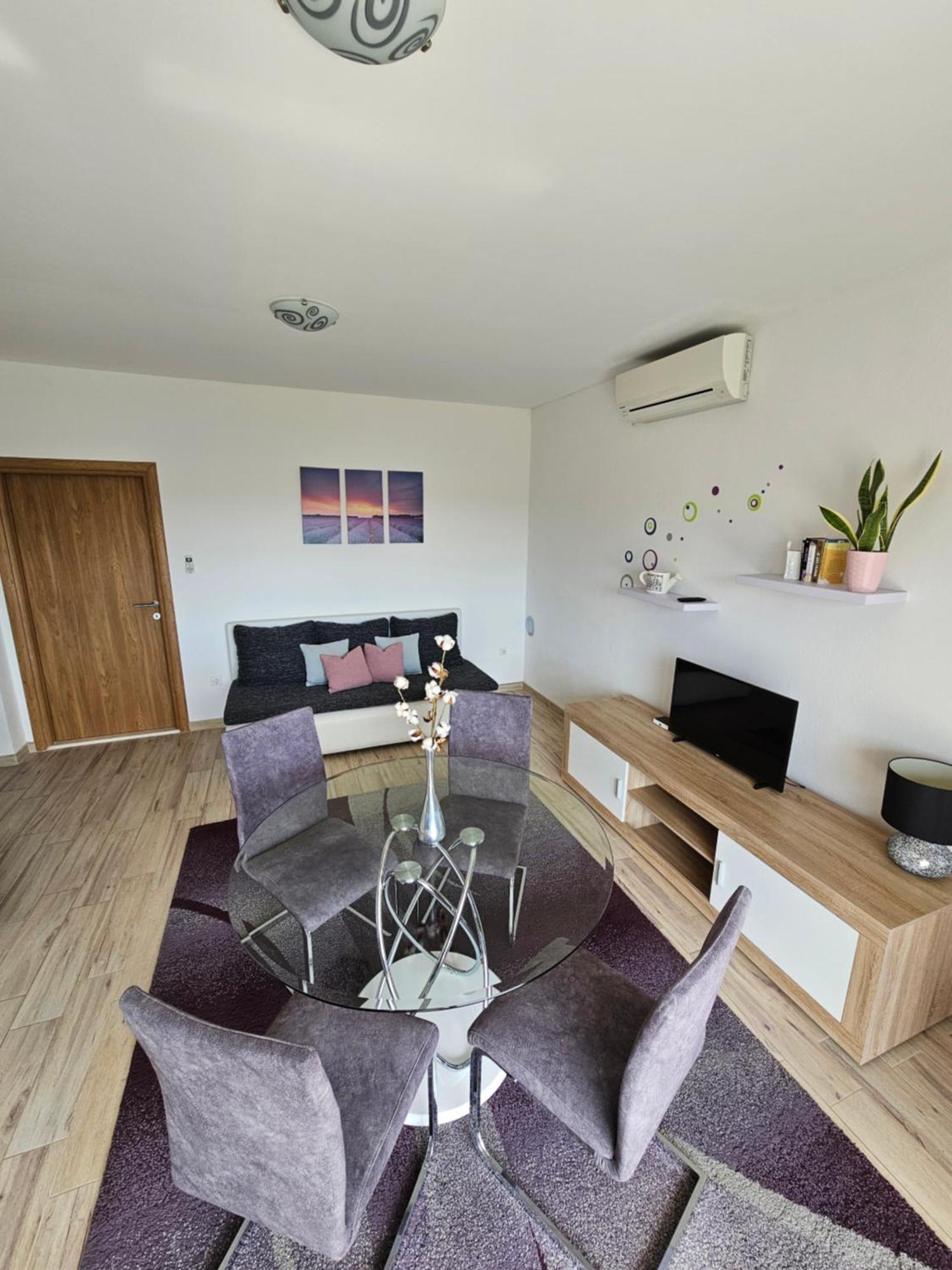 Apartments Grgic Трогир Екстериор снимка