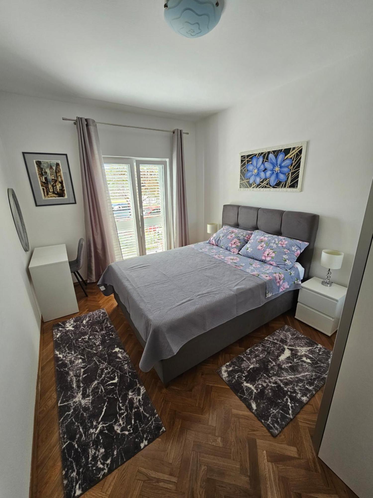 Apartments Grgic Трогир Екстериор снимка