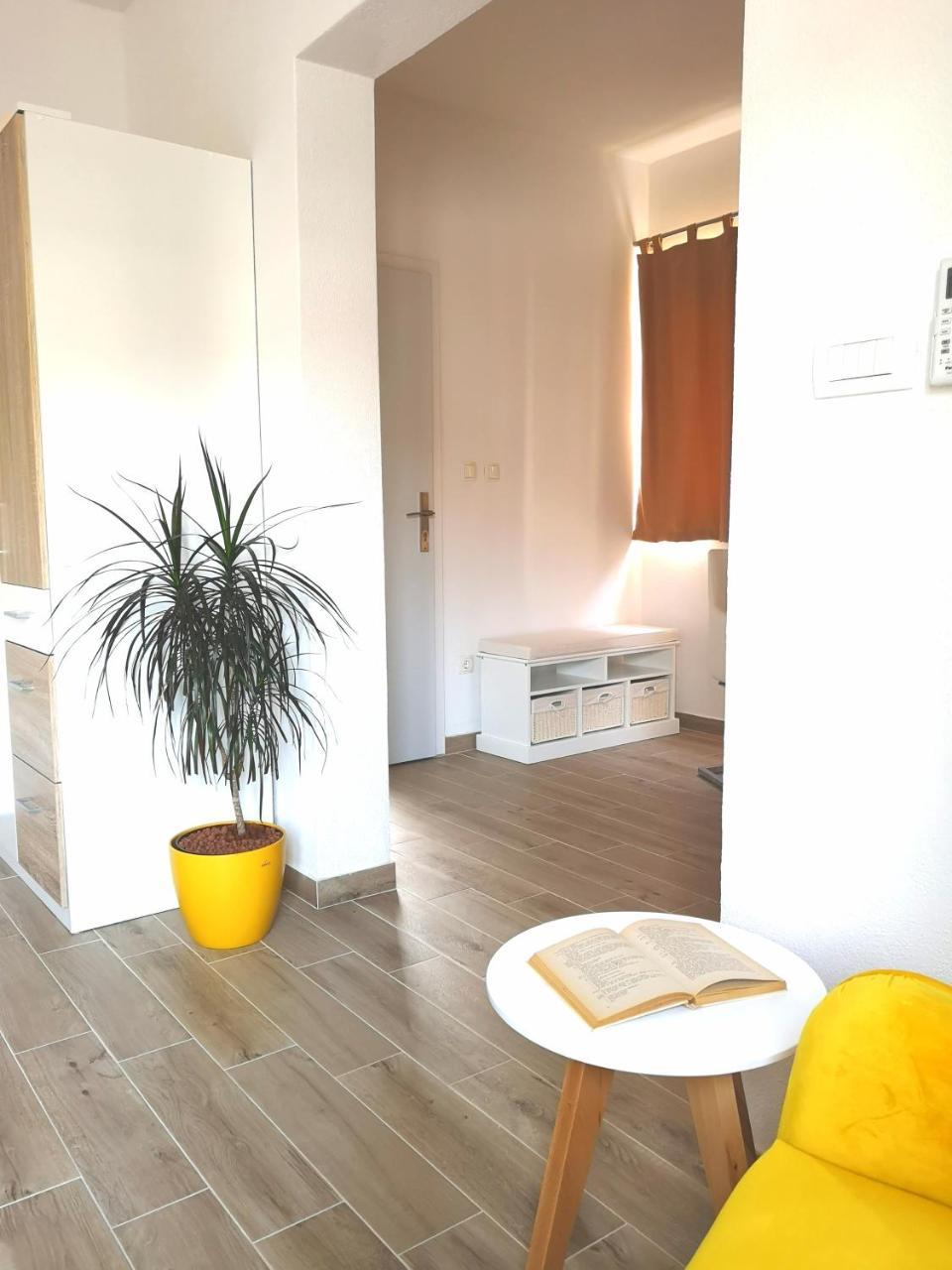 Apartments Grgic Трогир Екстериор снимка