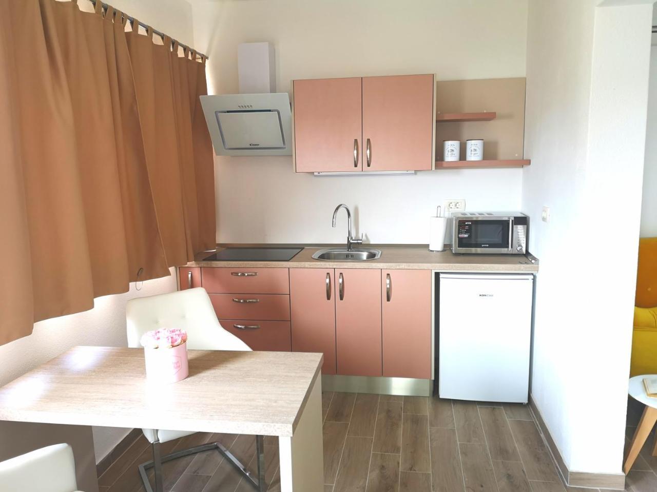Apartments Grgic Трогир Екстериор снимка